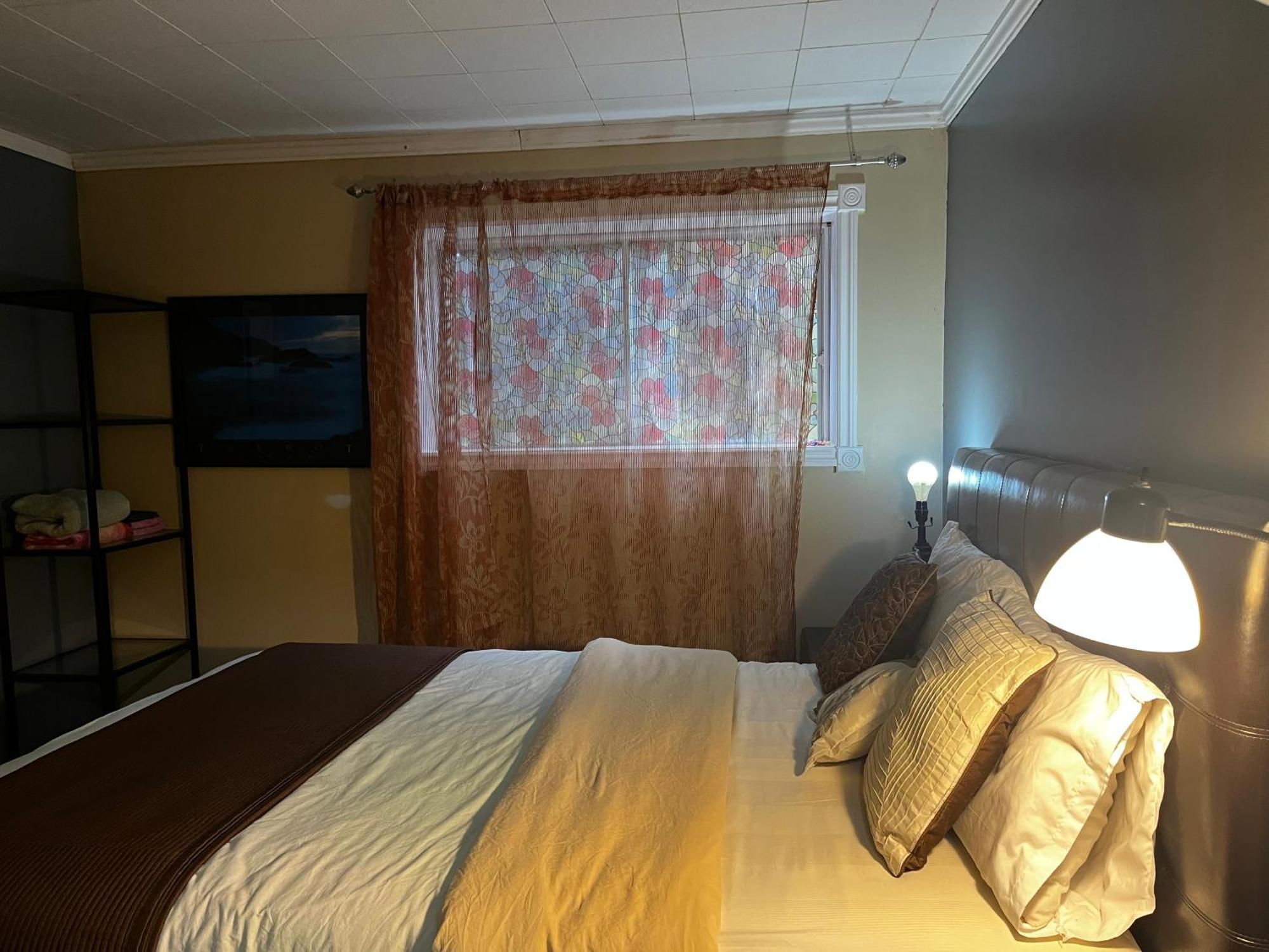 Beautiful Room Close Airport! คาลการี ภายนอก รูปภาพ