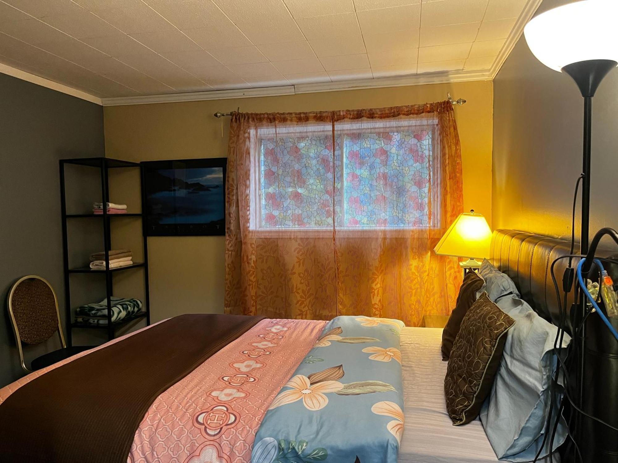 Beautiful Room Close Airport! คาลการี ภายนอก รูปภาพ